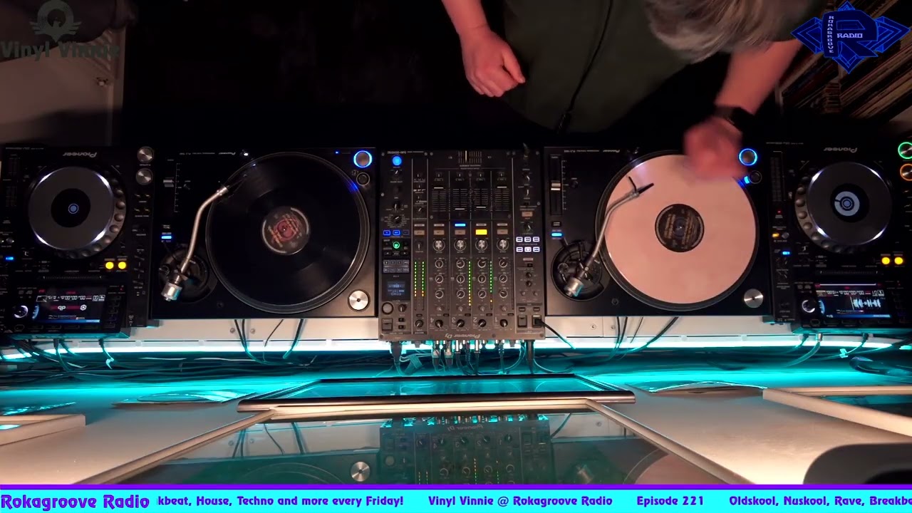 Vinyl Vinnie @ Rokagroove Radio Episode 221