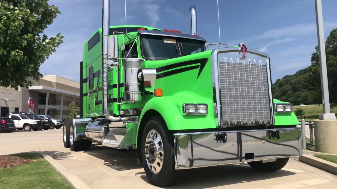 2019 W-900 Kenworth X-15, 565 hp 1850 Torque, 18 speed, 336 rears #246