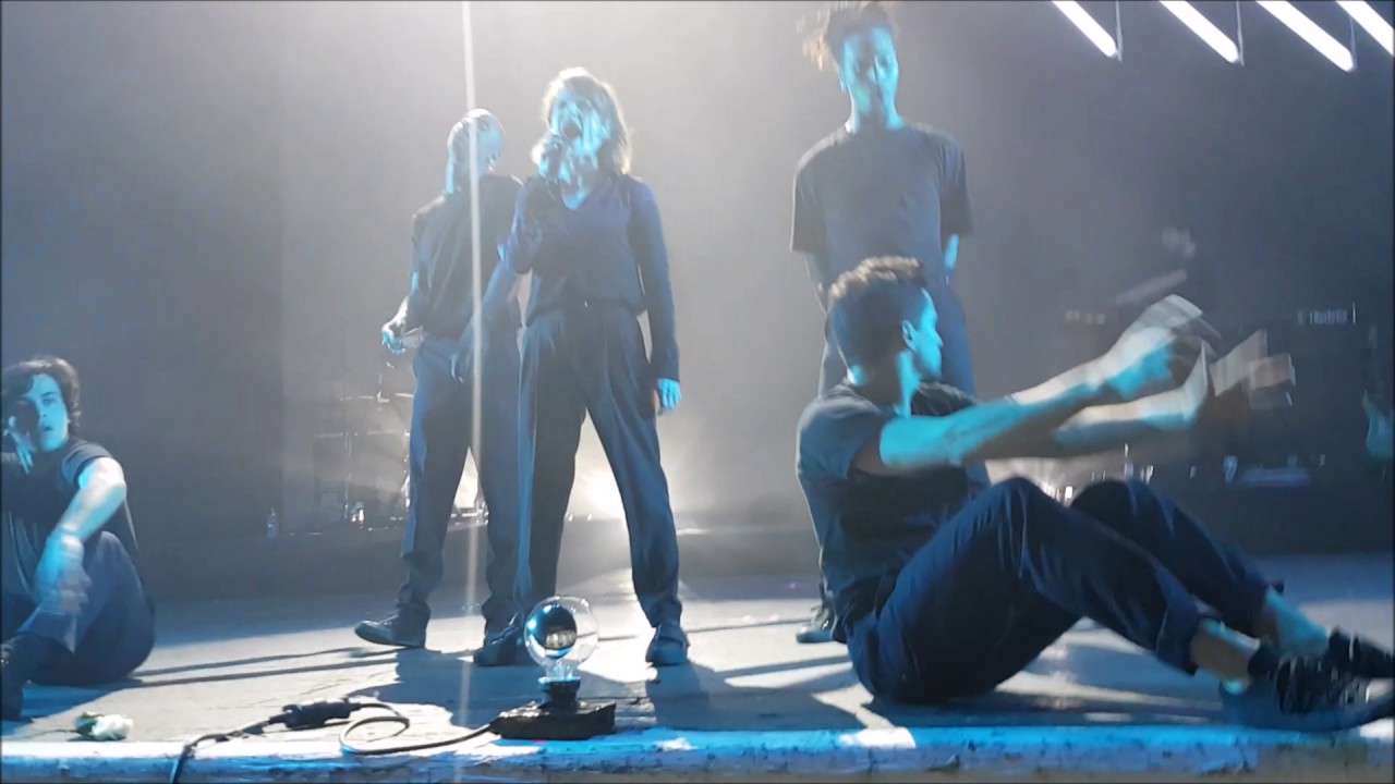 Christine and the Queens - Tilted + a cappella - Live London O2 Academy Brixton 02.11.2016