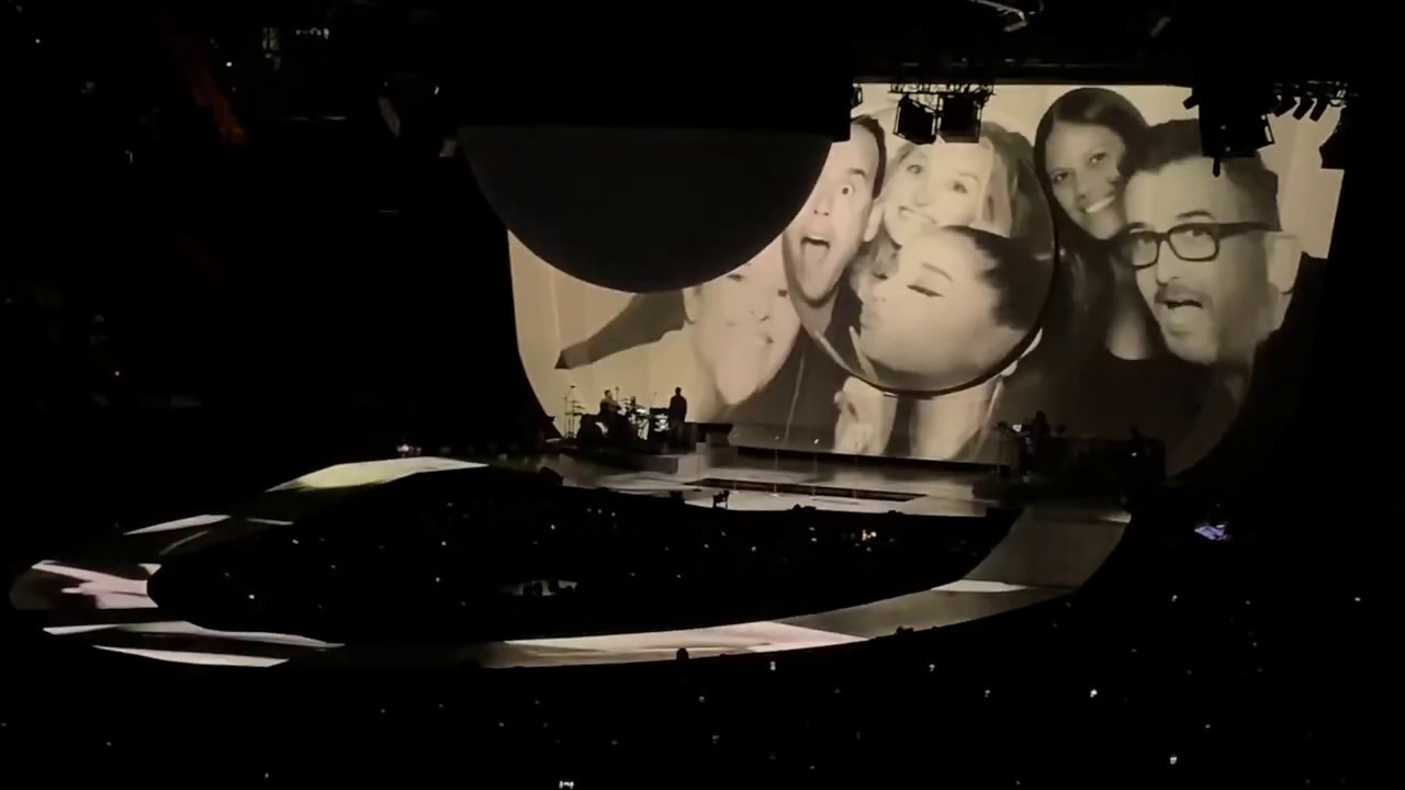Ariana Grande - 