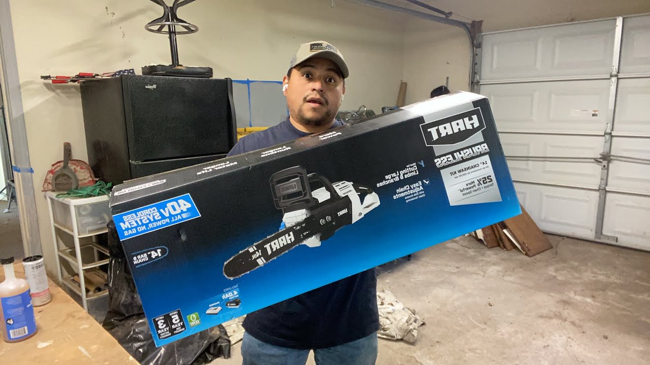 Unbox Hart 40v Chainsaw&hellip; Lets test it.