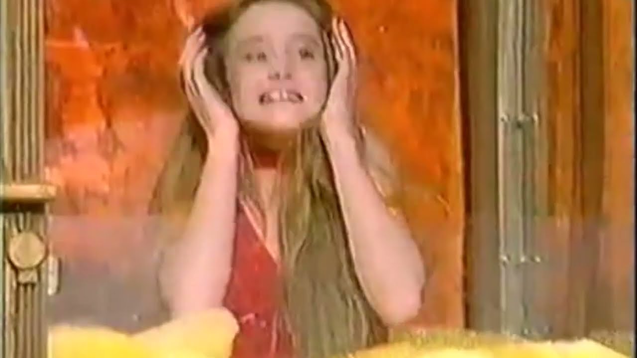 Tight edit of the classic Nicola Stapleton gunging in the gunge tank on Noels House Party