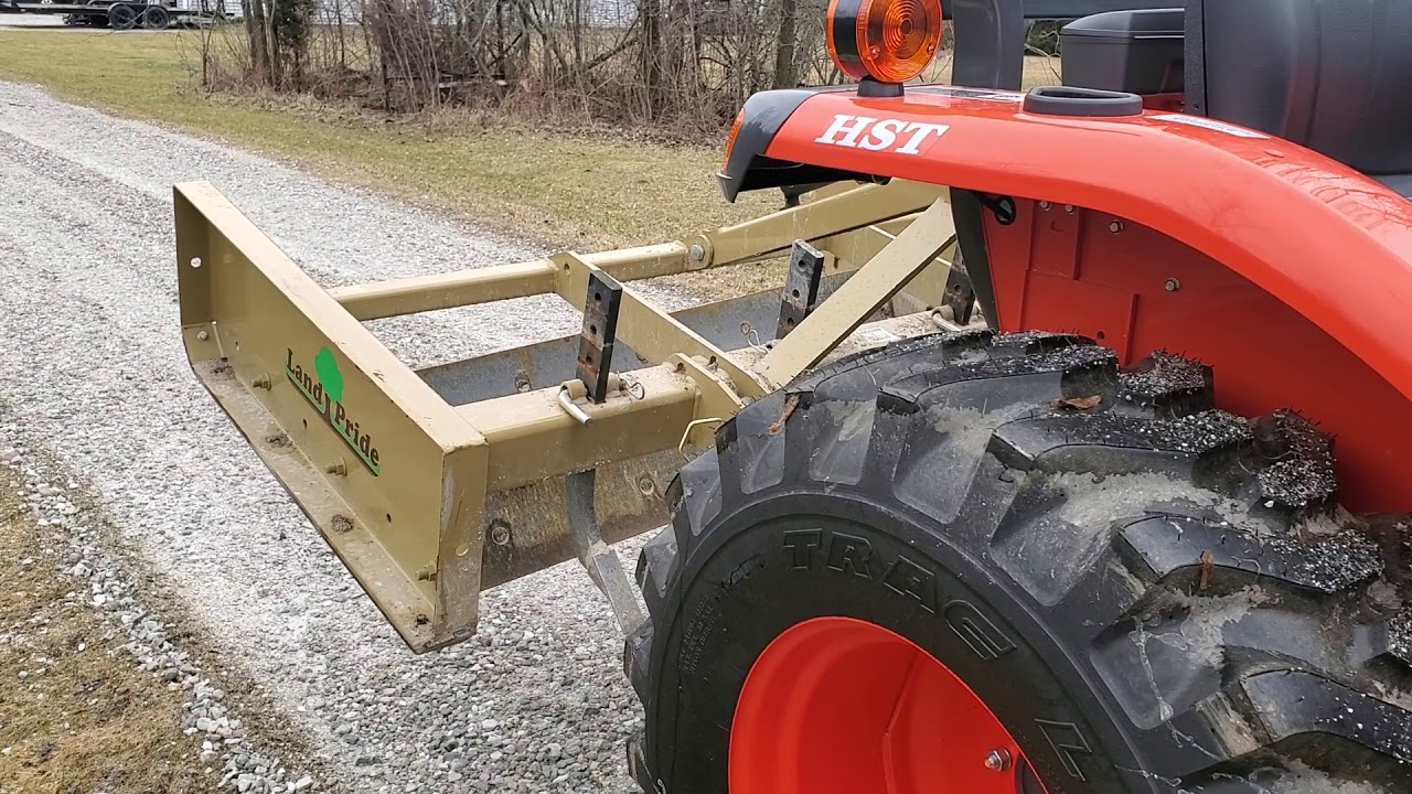 2020 Kubota L3901 10 hour first impressions plus a surprise visitor!