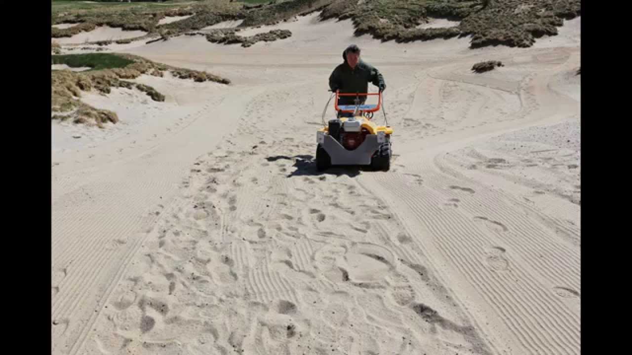 Beach Cleaner for Golf Bunker - Stone removal in bunkers - Cleaning Sand