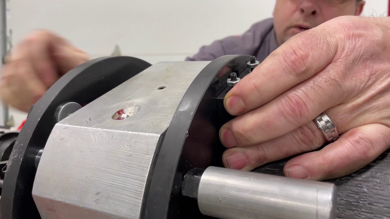 Setting bevels on the Samss Refacer Pin machine