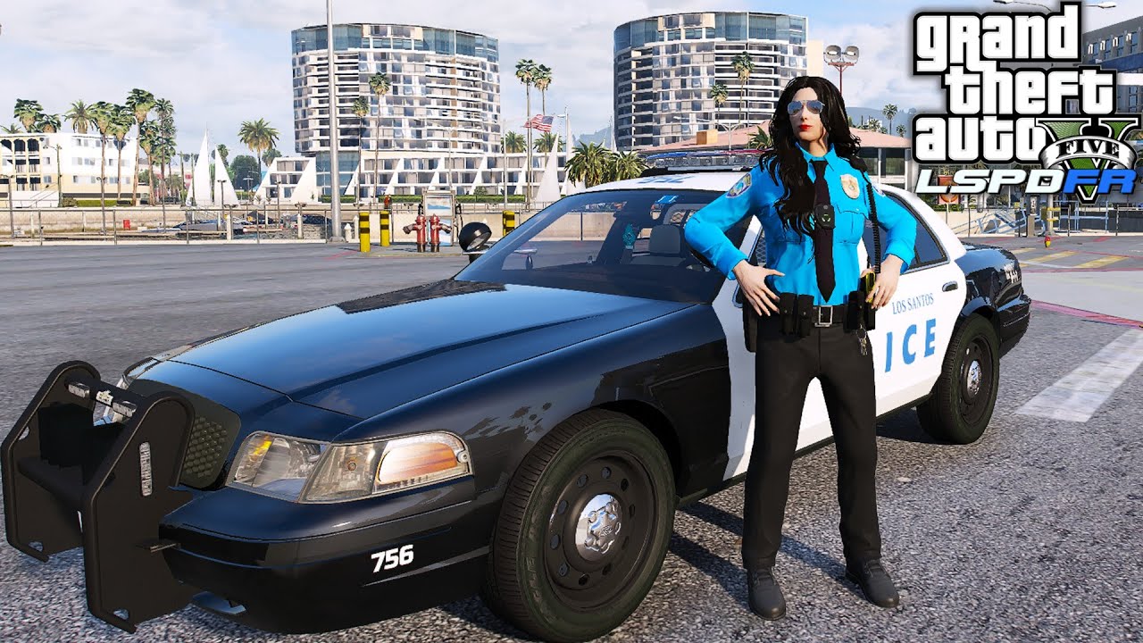 GTA V: LSPDFR Playing As a Female SMPD Police Officer