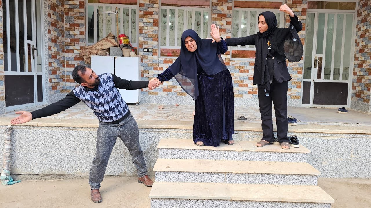 A fight between Abdullah's mother and Fatima Khanum over the theft of Abdullah's belongings😱😱😱😱😨
