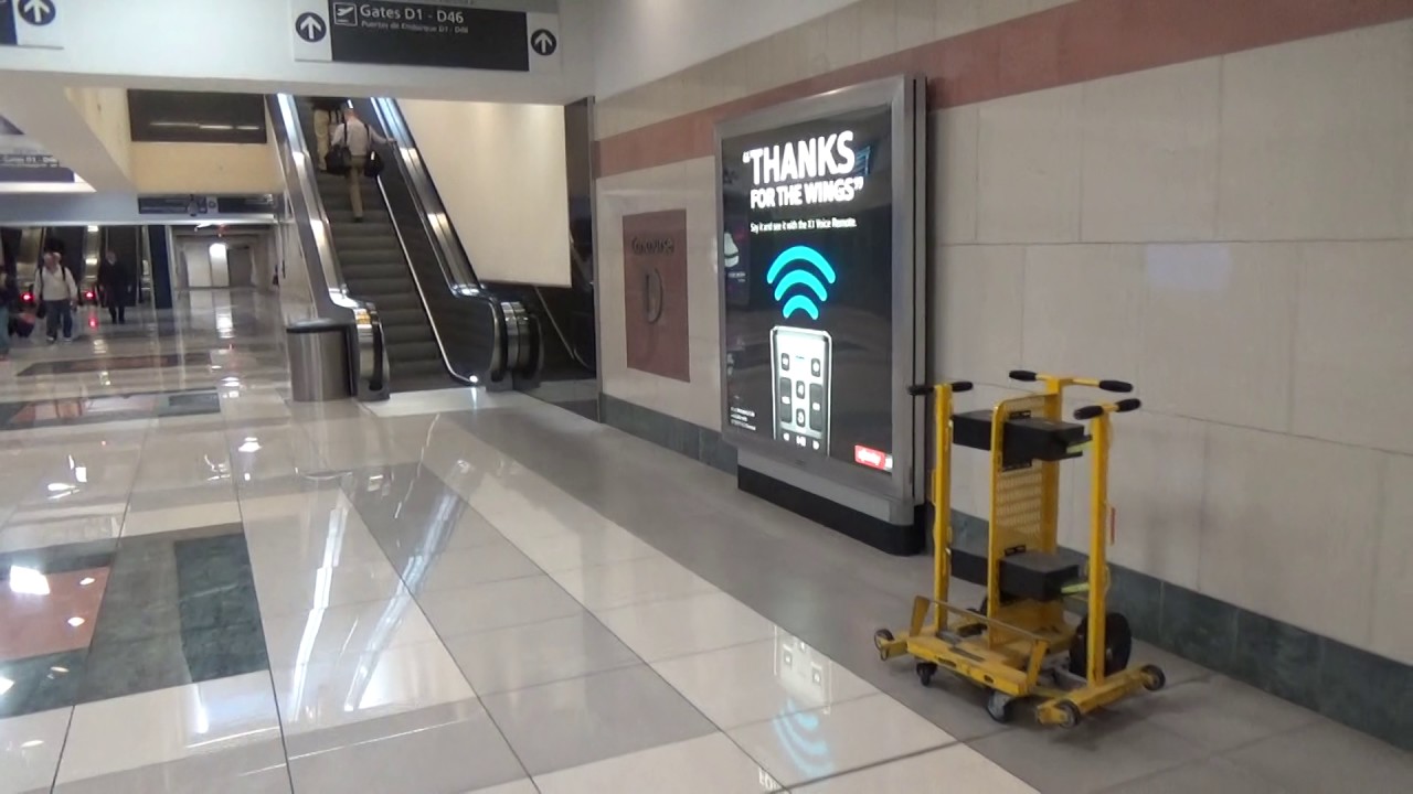Hartsfield Jackson Atlanta International Airport Plane Train: Concourse F to Concourse D (01/11/17)