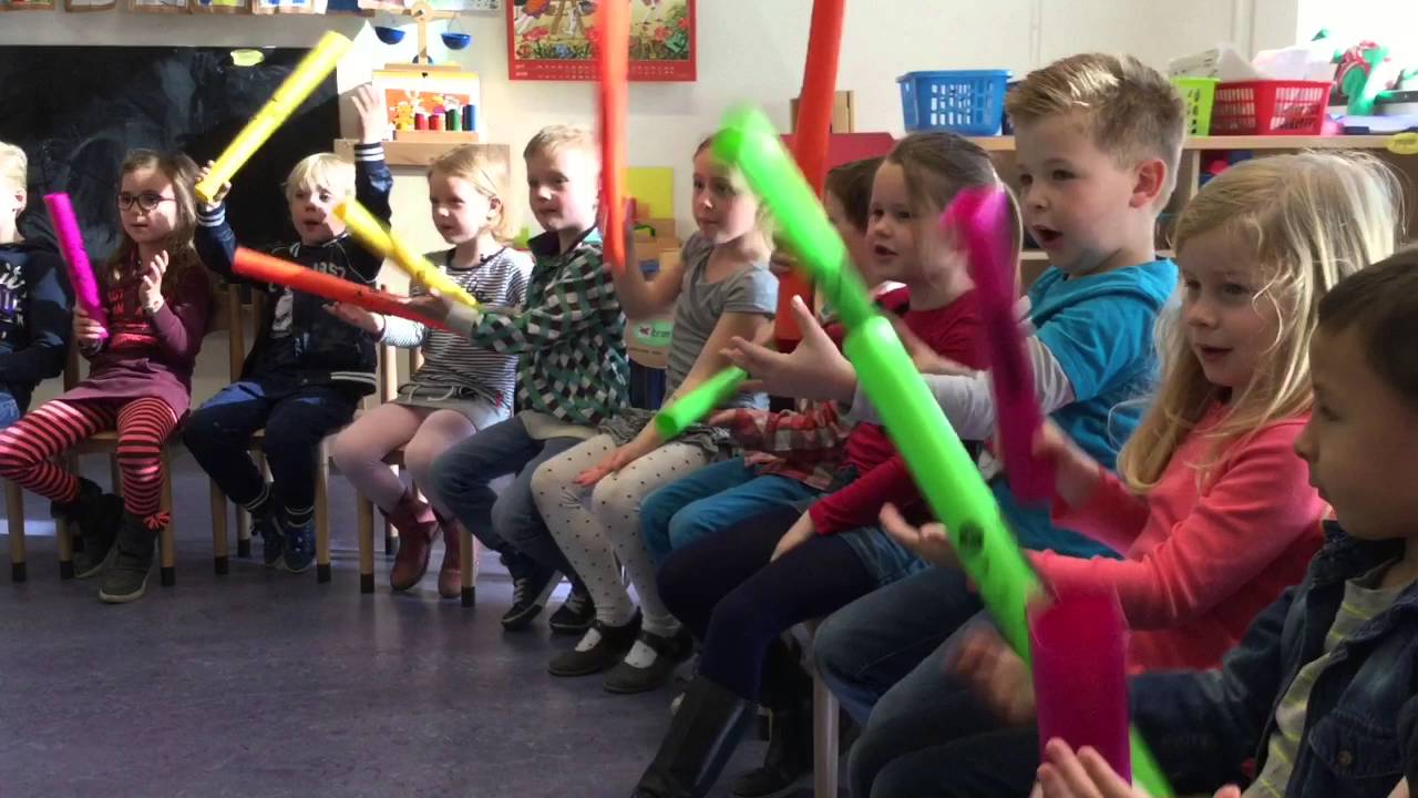Workshop boomwhackers door Joran van Scala groep 1a en 2a Stadskwartier Meppel