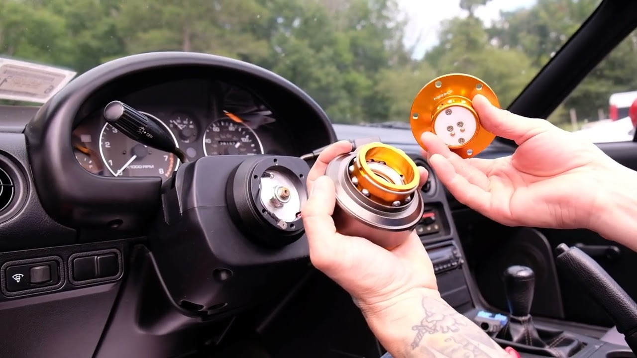 NRG Quick Release Steering Wheel Miata NA