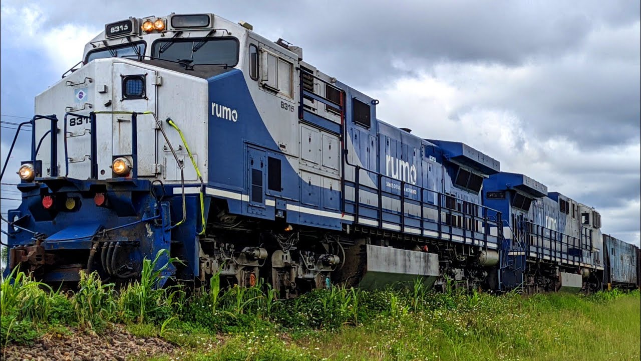 Trem Rumo de carga vazio - sitio cercado - Curitiba Paraná #4