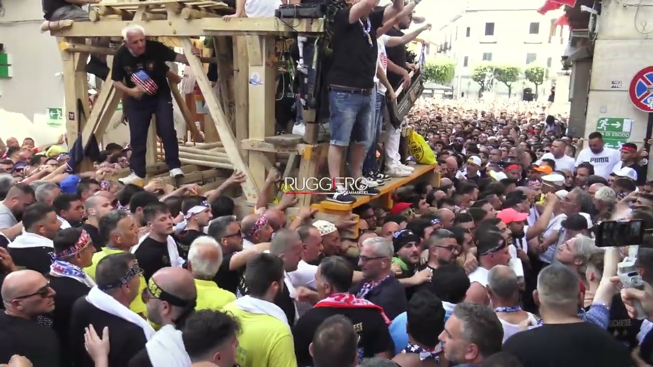 FESTA DEI GIGLI NOLA - USCITA PIAZZA + GIRATE FARMACIA SCALA - PARANZA TRINCHESE