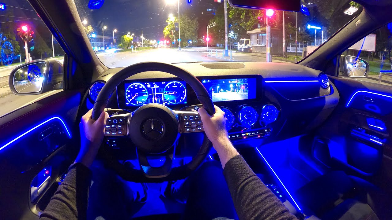 Новый MERCEDES GLA (2020) - впечатляющая ВИРТУАЛЬНАЯ 3D-навигация (дополненная реальность MBUX)