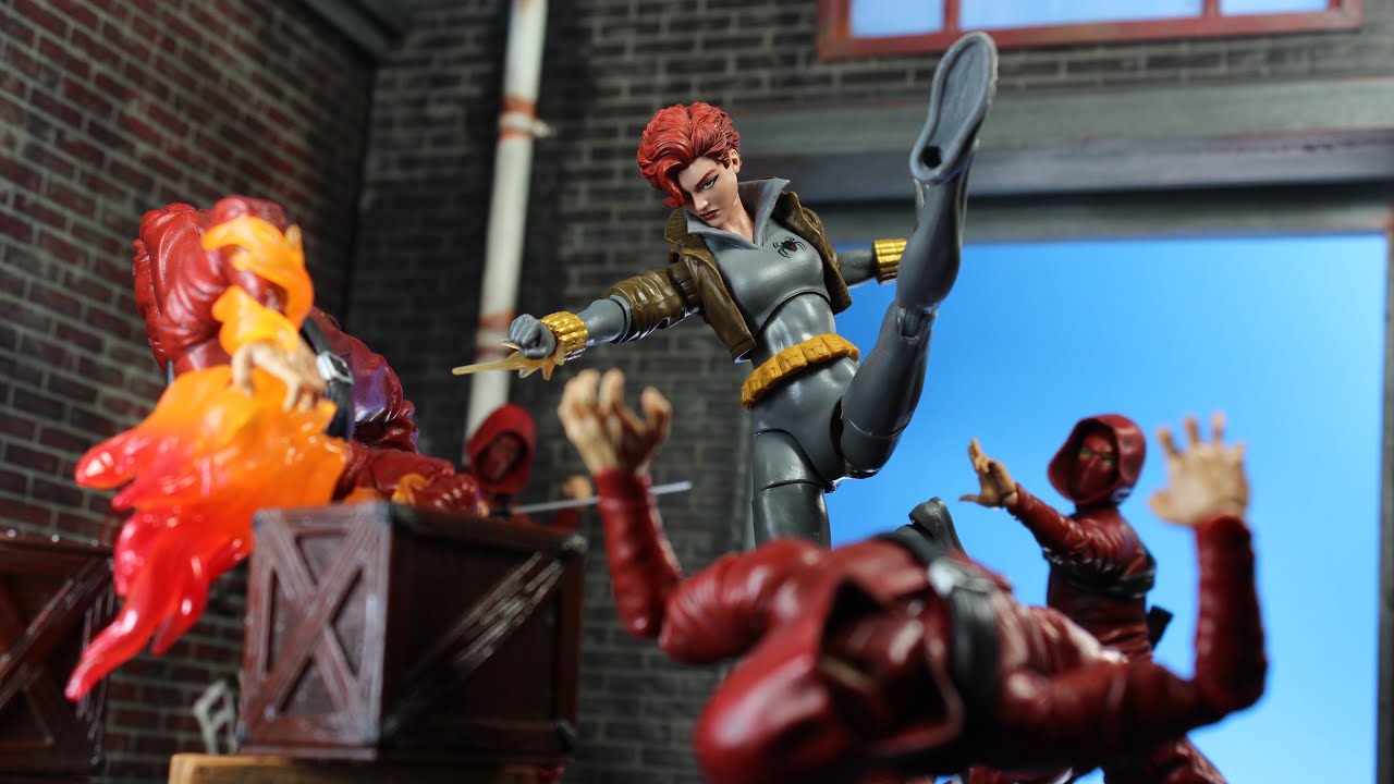 MARVEL LEGENDS GRAY SUIT BLACK WIDOW (WALMART EXCLUSIVE) ACTION FIGURE REVIEW