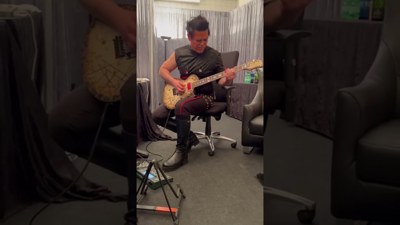 Richard Z. Kruspe playing before Leipzig show