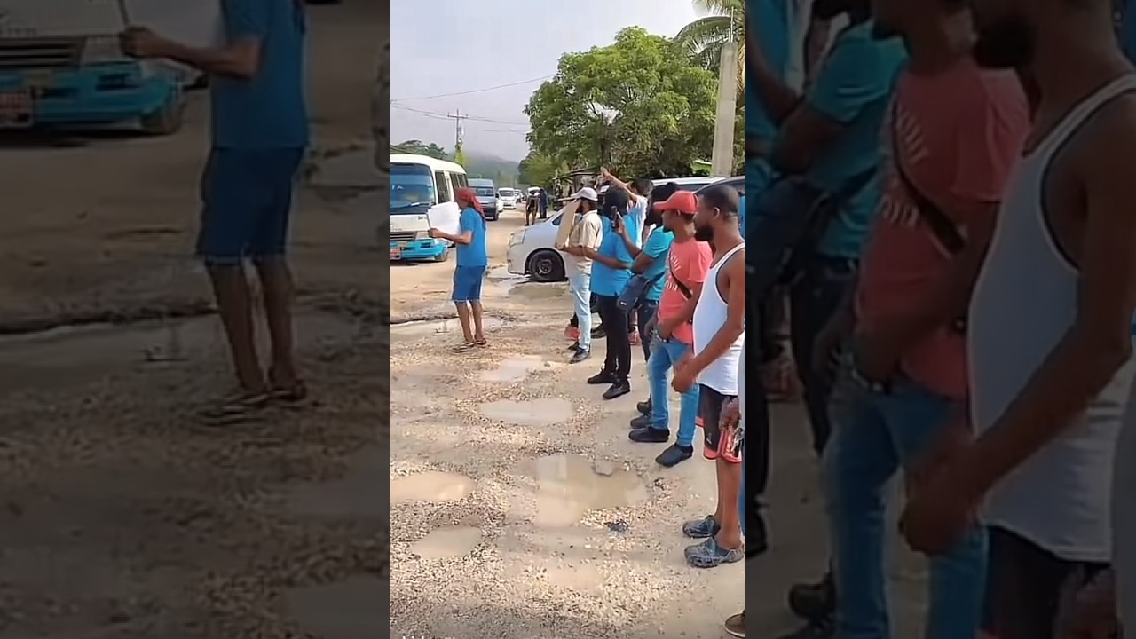 Taxi drivers are protesting against the government bad Roads, #politics #pnp #election #news
