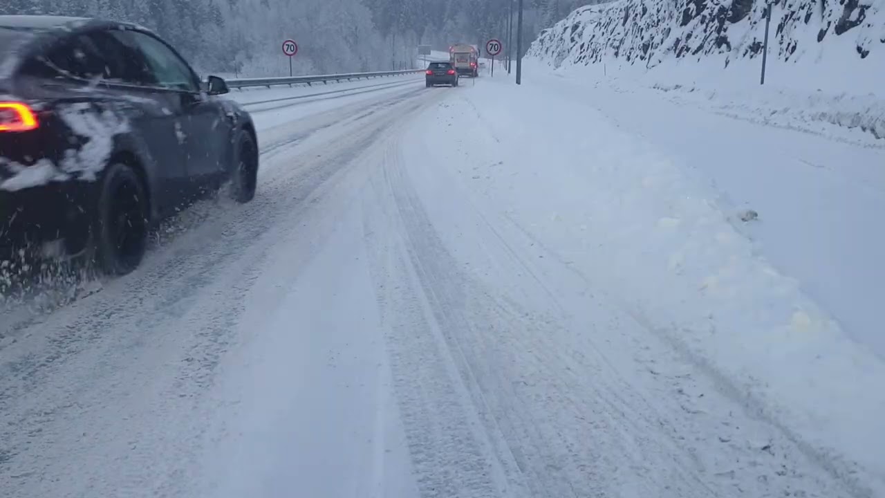 Norveç ten karlı soğuk bir günden sıcak dolusu sevgiler #keşfet #popular #viral 