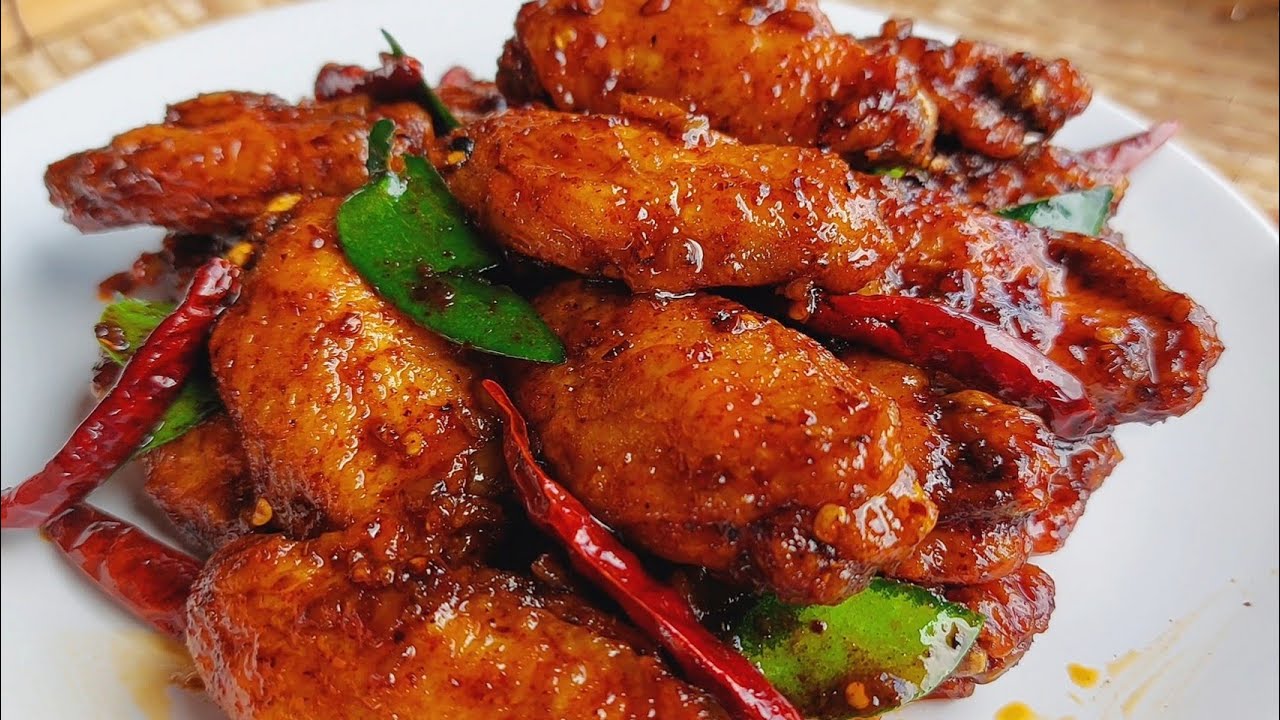 ปีกไก่ผัดพริกแห้ง เนื้อไก่นุ่มๆหอมใบมะกรูด ทำแล้วทำอีก อร่อยติดใจ