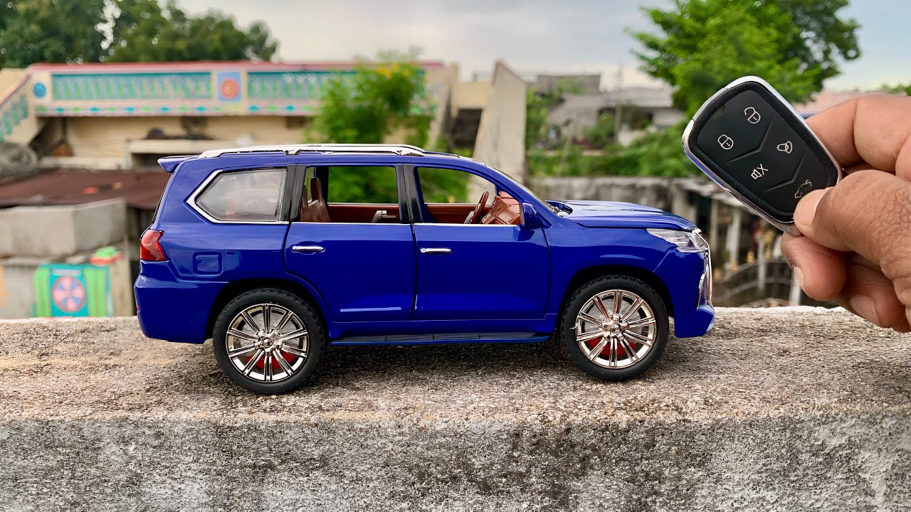 1:24 Scale Lexus LX 570 Miniature Model Car - Blue [ Unboxing ]