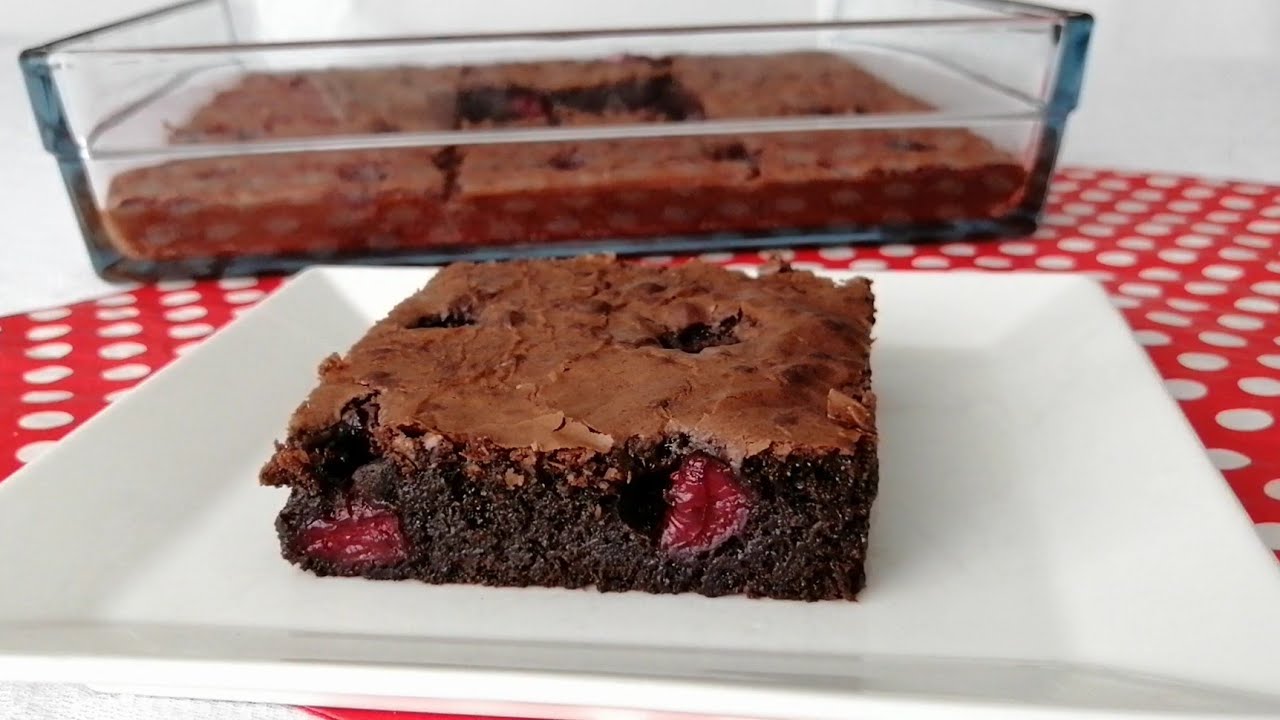 MUHTEŞEM BİR VİŞNELİ BROWNİE TARİFİ ARAYANLAR!! İŞTE O TARİF BU TARİF 💯👌