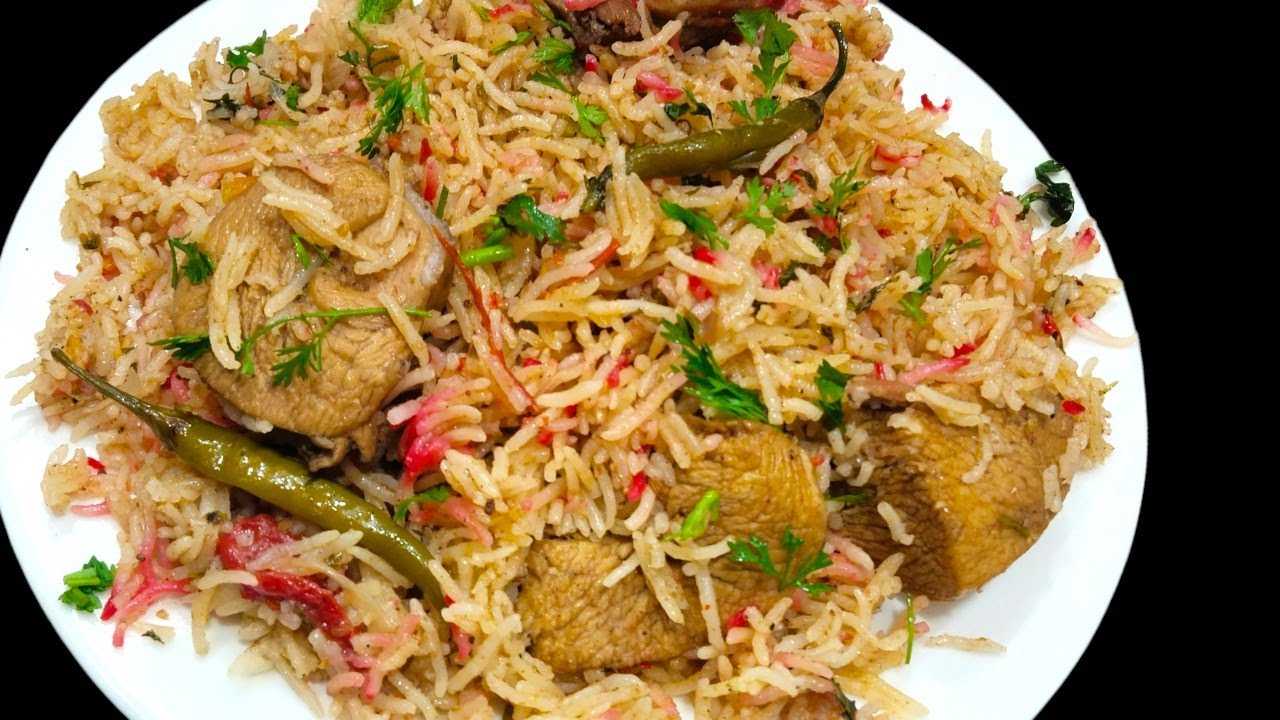 चला चिकन पुलाव बनवूया 😋😋🤤....
