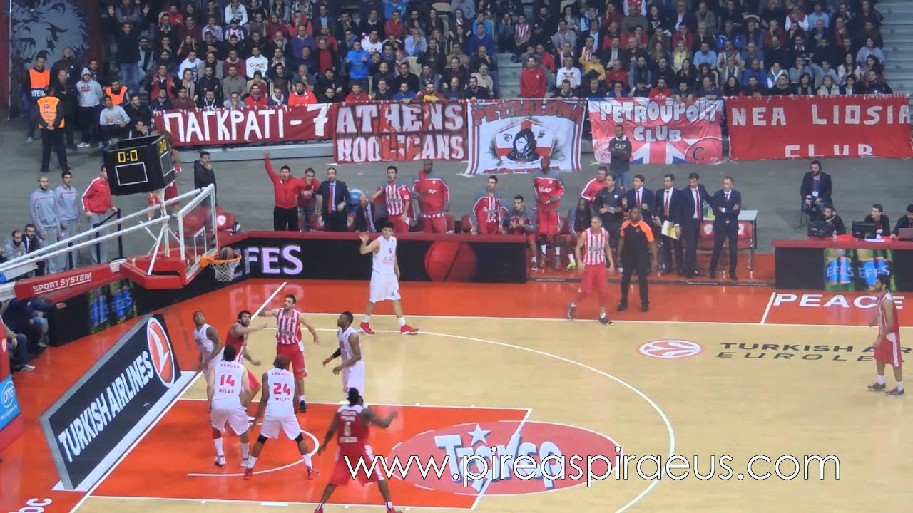 OLYMPIACOS BC 86-88 EA7 Emporio Armani Milan