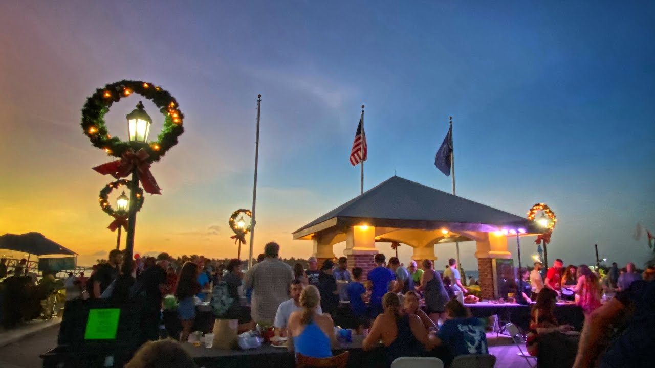 Mallory Square-Giant Thanksgiving Dinner for everyone!!? Key West LIVE