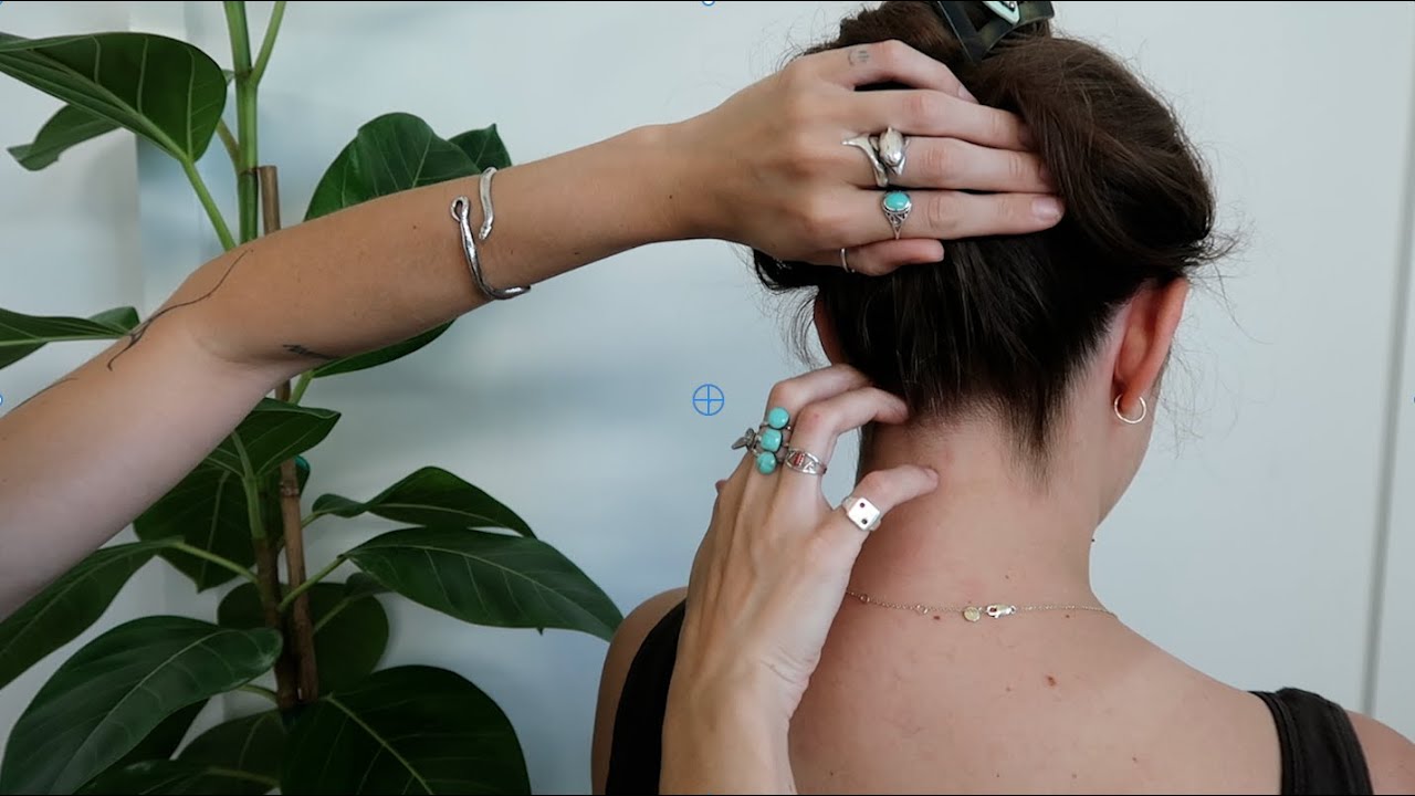 ASMR crisp tingly scratching and hair play with a brush, comb and natural nails (soft whisper)