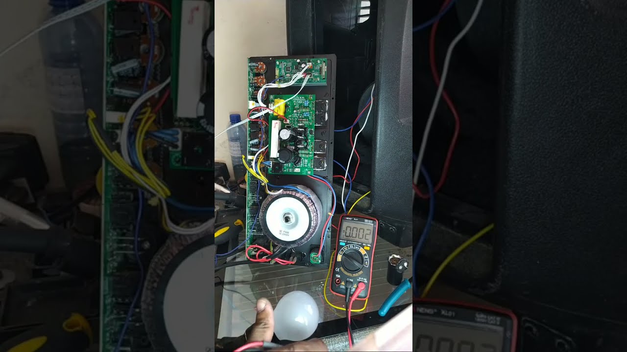 fallas de cortocircuito en cabina amplificada. quema el fusible al conectarla.