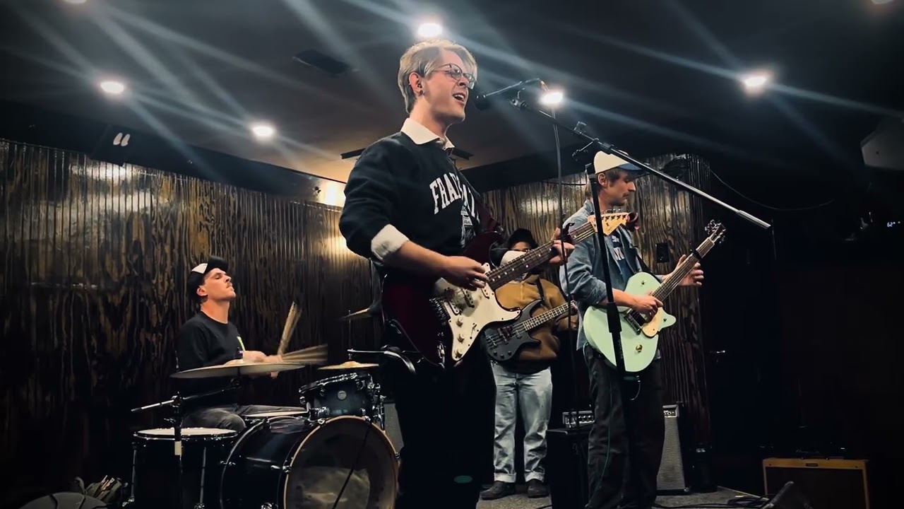 Kings Mountain Drive @ Tavern Round the Bend in Maumelle, AR on 12/21/25 (2)