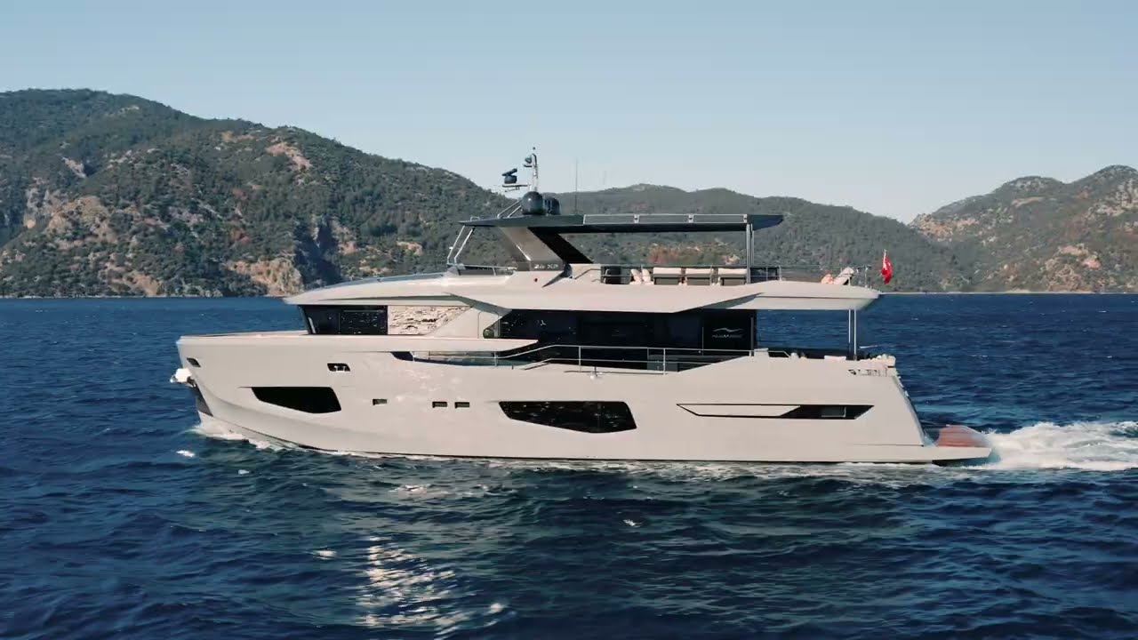 Numarine 26XP | Solar Panel