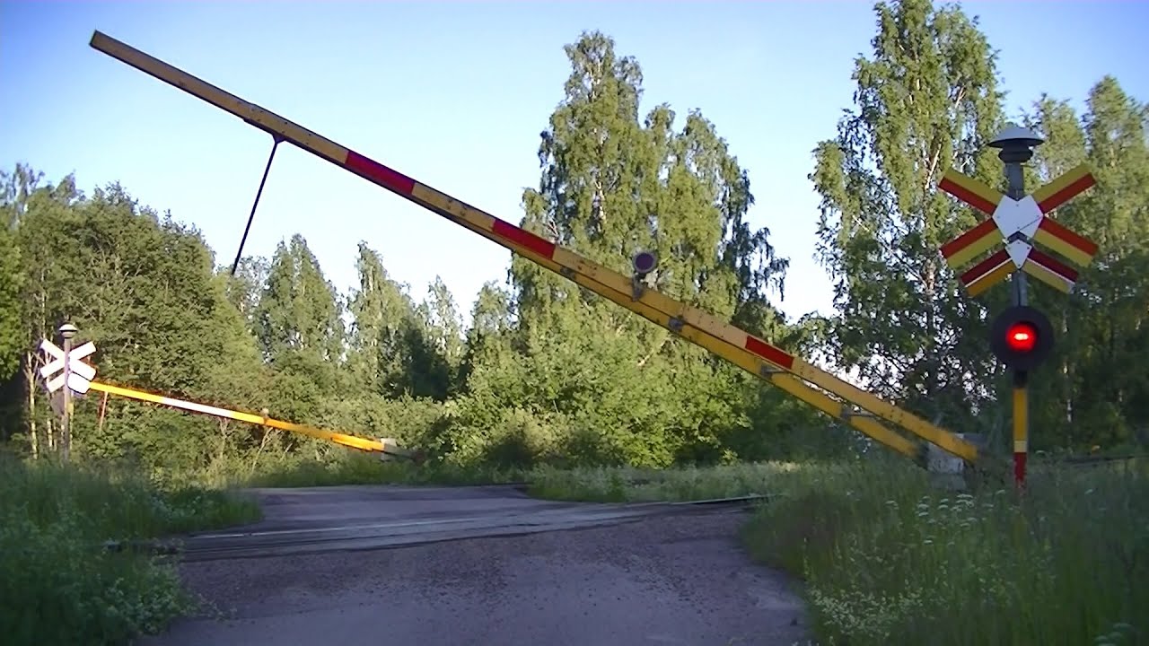 Spoorwegovergang Rottneros (S) // Railroad crossing // Järnvägsövergång