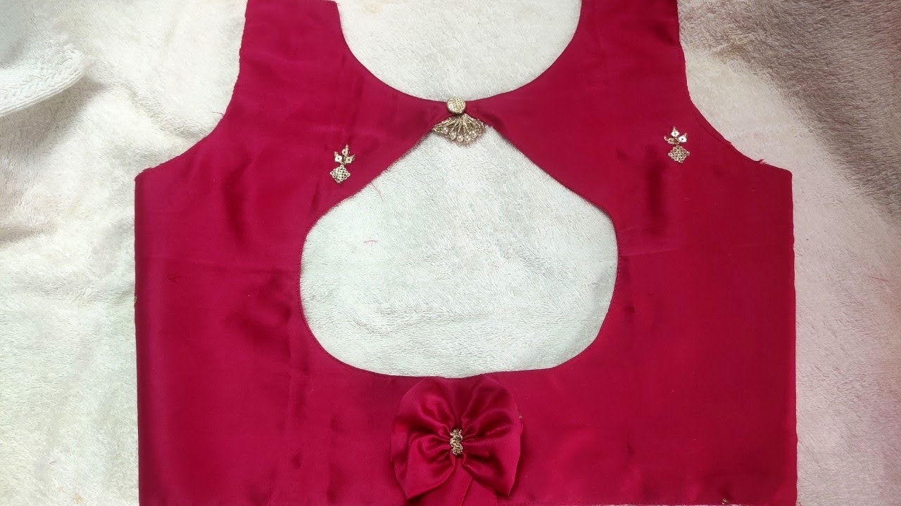 Blouse neck bow pattern