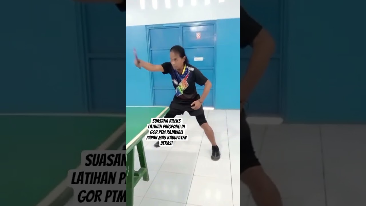 Suasana Rileks Latihan Pingpong di GOR PTM Rajawali Papan Mas Kabupaten Bekasi‎