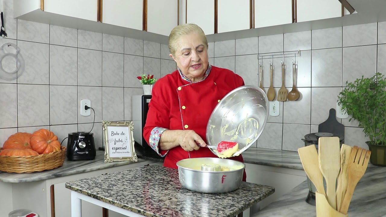 Receita de bolo de fubá com Fátima Brandão