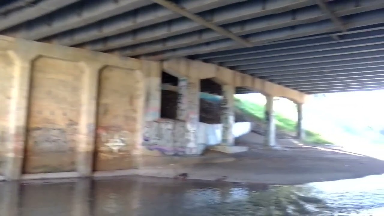 #urbex ,drains ,. bridges , graffiti , Dandenong , Melbourne, Victoria , Australia .
