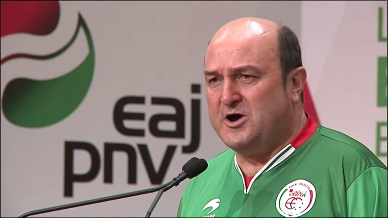 Andoni Ortuzar, monumental en el cierre del mitin de ayer en Zornotza