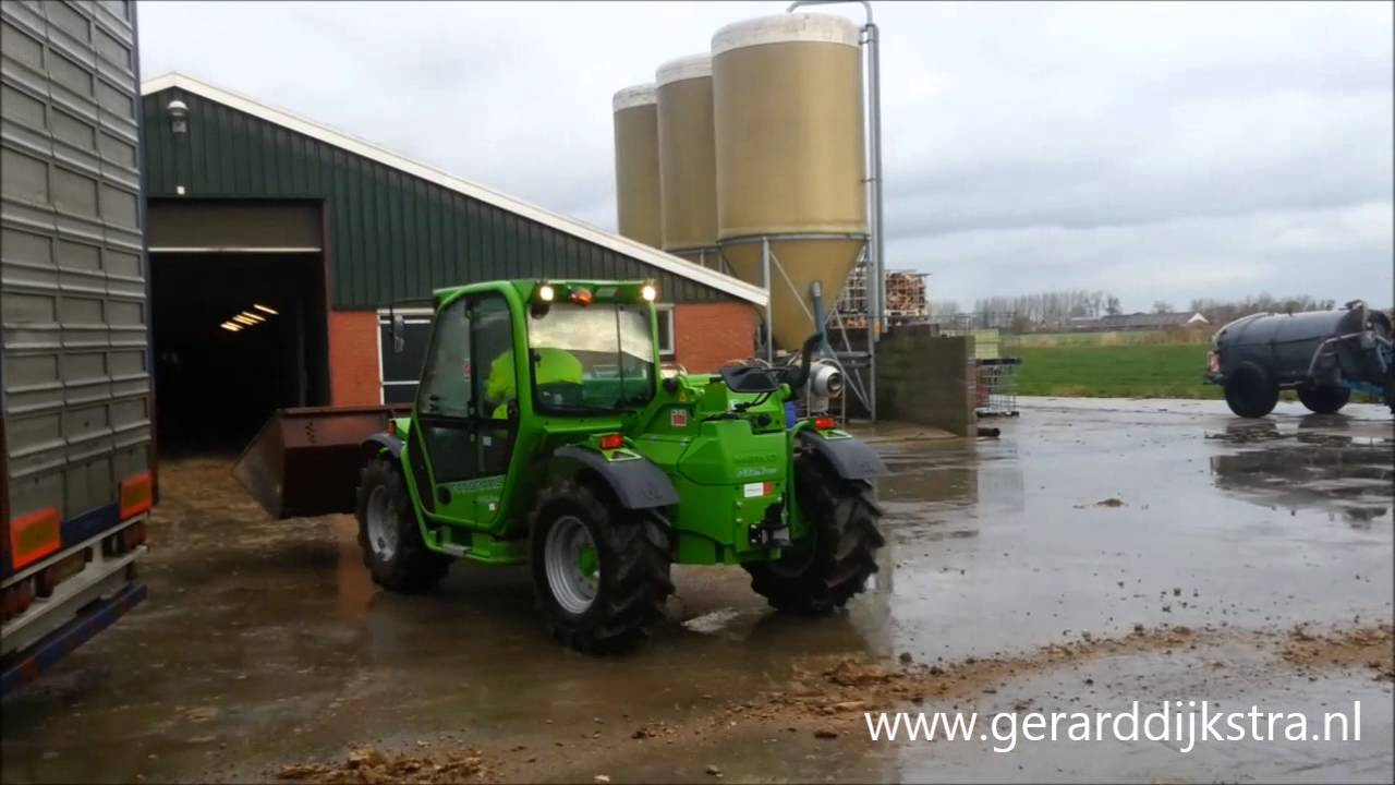 Merlo 32.6 TOP Compact Panoramic verreiker bij Pluimveebedrijf Huisman.