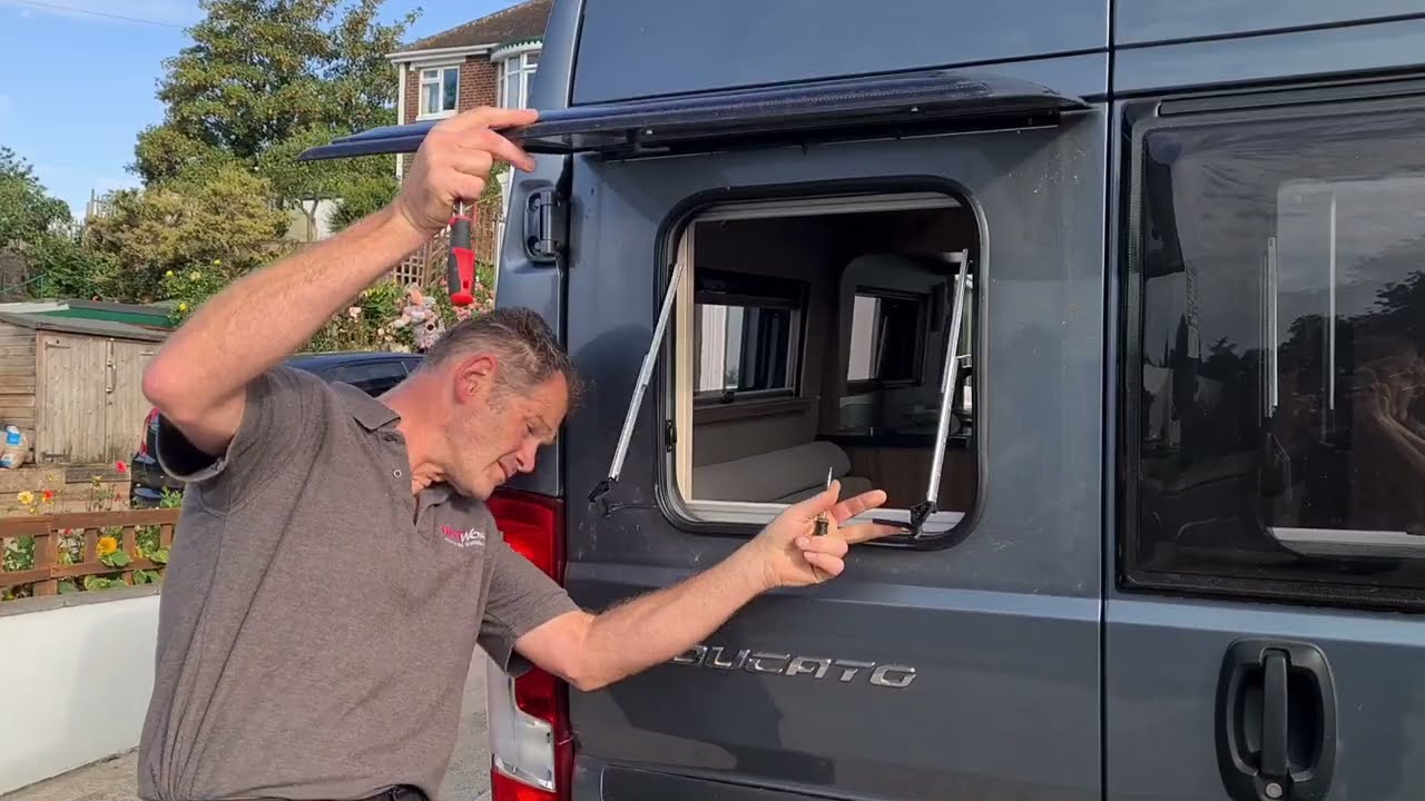 How to tint Polyplastic/ Plexiglass/ plastic (polycarbonate) Campervan, Motorhome & caravan windows