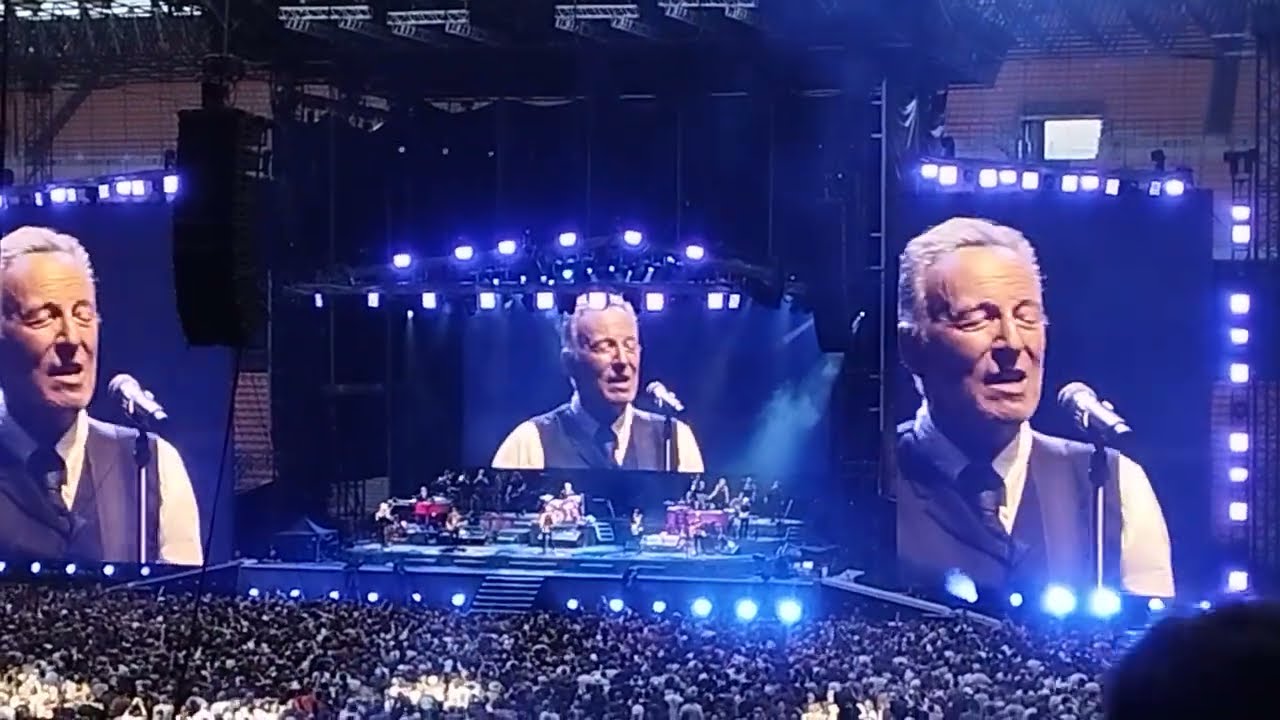 Bruce Springsteen - Long Walk Home ( San Siro, Milano - Italy / June 30, 2025 )