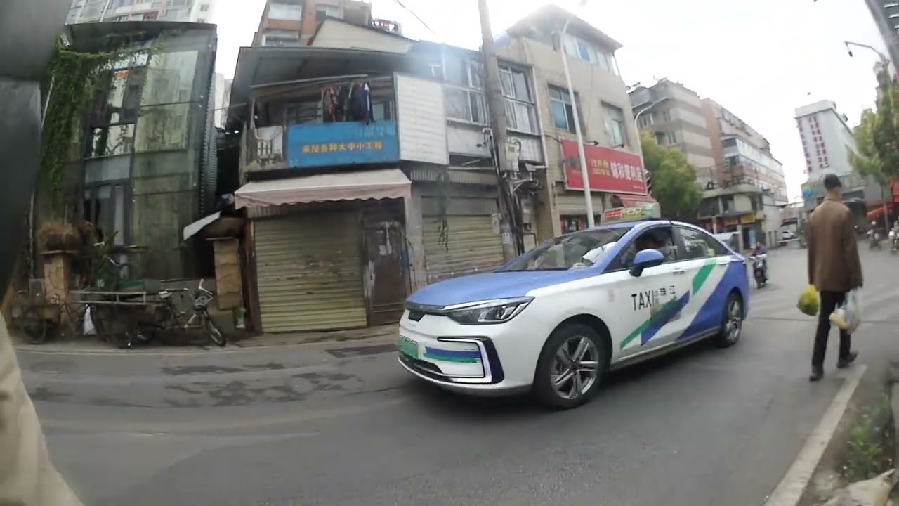 Kunming  — Uncut Walking Through China part 49