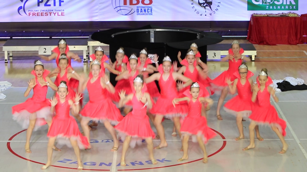 Świętokrzyski Klub Tańca  Jump Formacja dzieci MISTRZAMI POLSKI!Marysia i Grześ Stachera