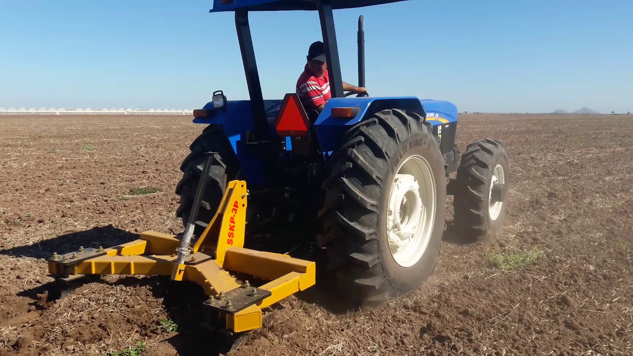 6810S FWD  NEW HOLLAND &  SUBSUELO 3 PUNTAS