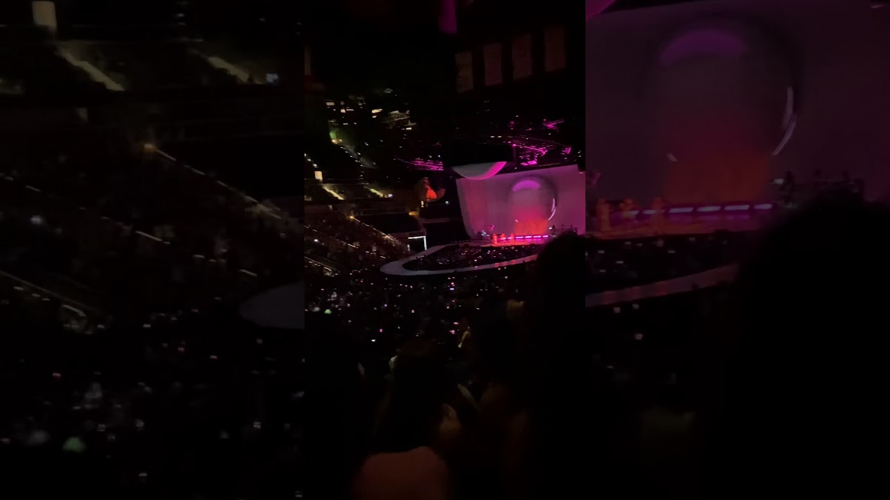 Ariana Grande - Side to Side live in Atlanta, GA 11/19/2019