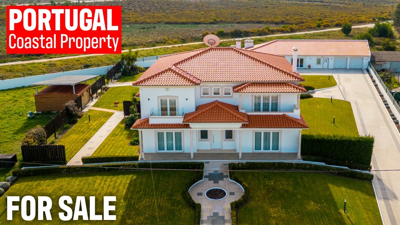 Dream Home on Portugal’s Silver Coast – Sauna, Gym, Pool, Wine Cellar!