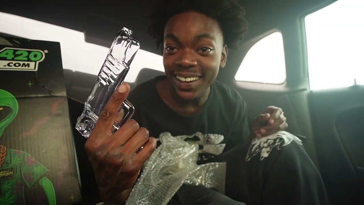 CRAZY MYSTERY BOX MADE THE HOTBOX LIT&hellip;