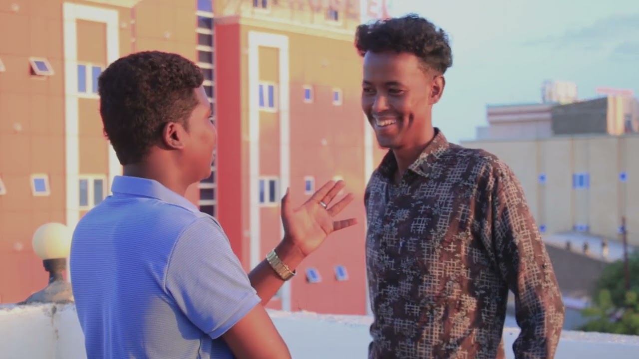 abwaan Saleban Boqor.                       ninaan sorry  gayin iyo gunbaa lo tuma sacab.