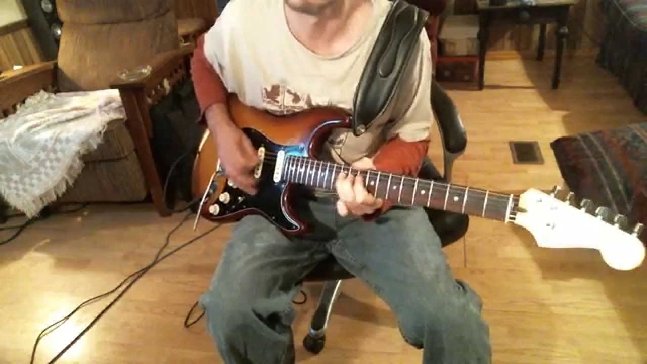 Fender Deluxe Strat through a Marshall DSL 40 C