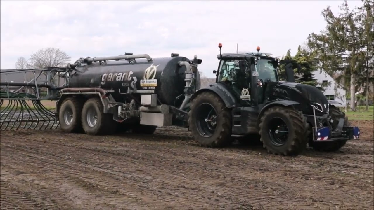 Valtra T234 mit Kotte Garant beim Naturdünger ausbringen!