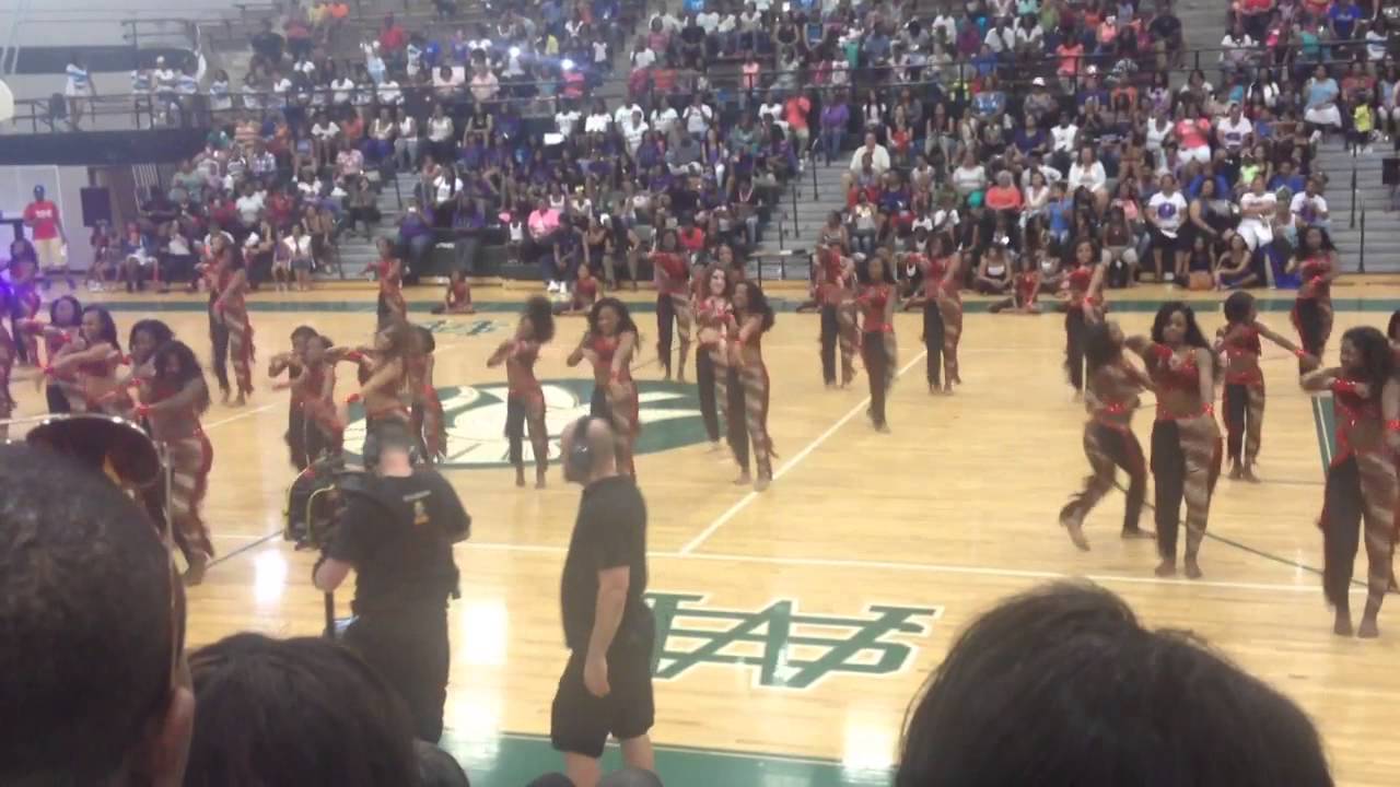 Dancing Dolls @ Prancing Tigerettes Jamboree 2014